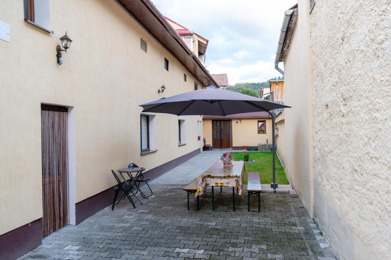 Mario'S Cozy Apartment Risnov Exterior photo